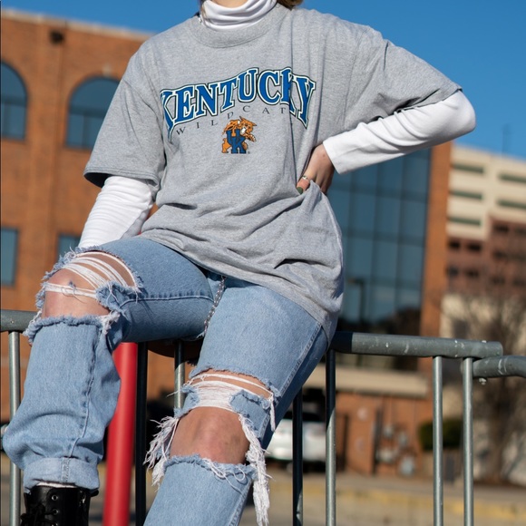 Vintage Kentucky Wildcats T-shirt - Picture 2 of 2